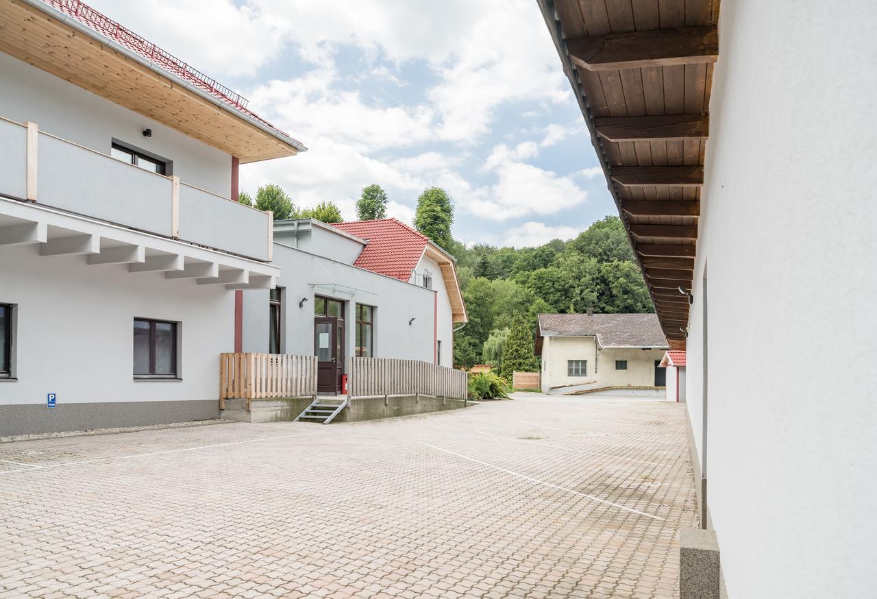 Ferienwohnung Smart Liv'in Laabnerhof Laaben Exterior foto